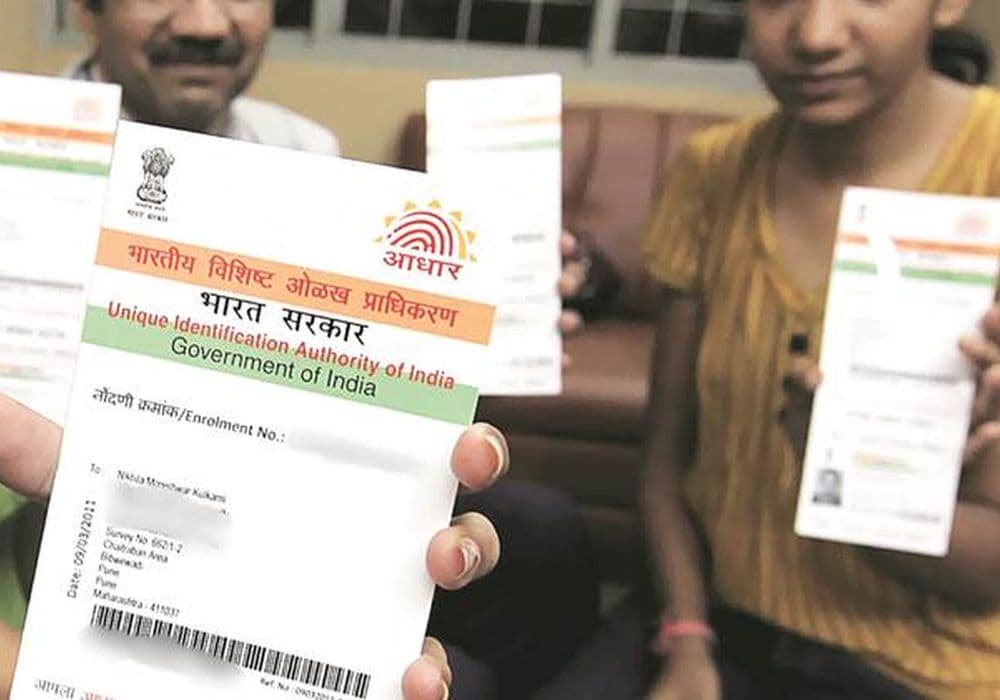 Aadhaar Case Becomes More Gripping: SC Asks UIDAI CEO To Prepare Presentation For Eliminating Aadhaar Misgivings