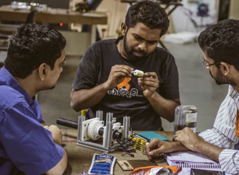 makerspaces-hardware-iot-accelerators