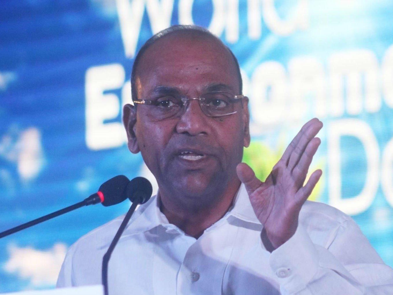 Centre Had Never Set A Deadline Of 2030 To Achieve 100% Emobility: Minister Geete