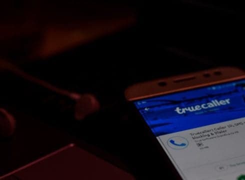 How Truecaller Goes Through Your SMSes To See If You Need A Loan