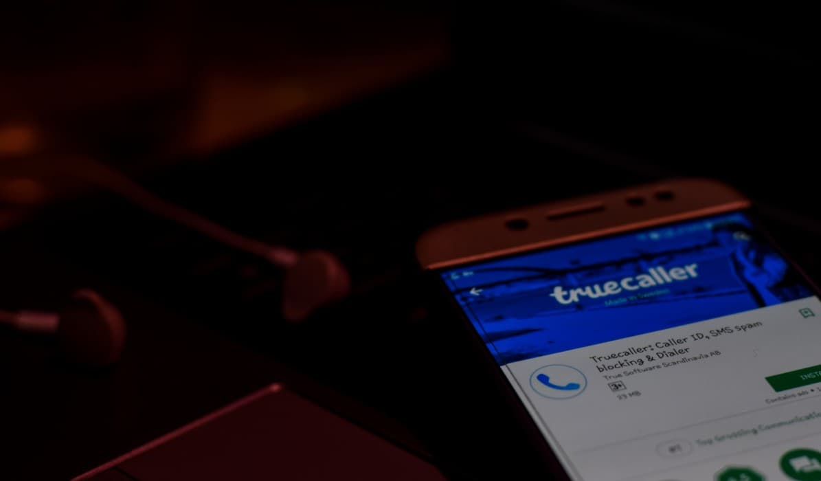 How Truecaller Goes Through Your SMSes To See If You Need A Loan