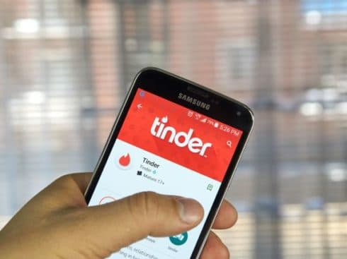 Inc42 Shots | Tinder Introduces New Feature For Dating At Events