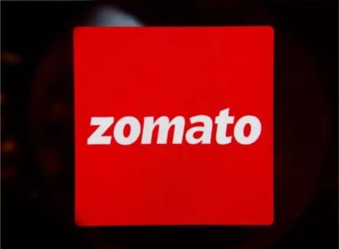 Ahead of Amazon's Entry Zomato Slashes Down Cash Burn By Half