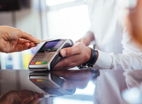 In times of ‘Touch-Me-Not’, RBI Pushes For Tap-And-Go Payments