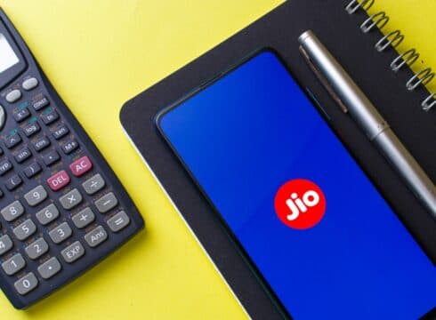 Reliance Jio Raises INR 11K Cr Funding From KKR