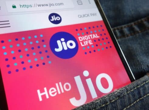 Abu Dhabi State Fund Mubadala In Talks To Invest $1 Bn in Reliance Jio Platforms