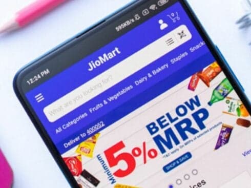 JioMart Pauses WhatsApp Grocery Delivery Due To Manpower Crunch