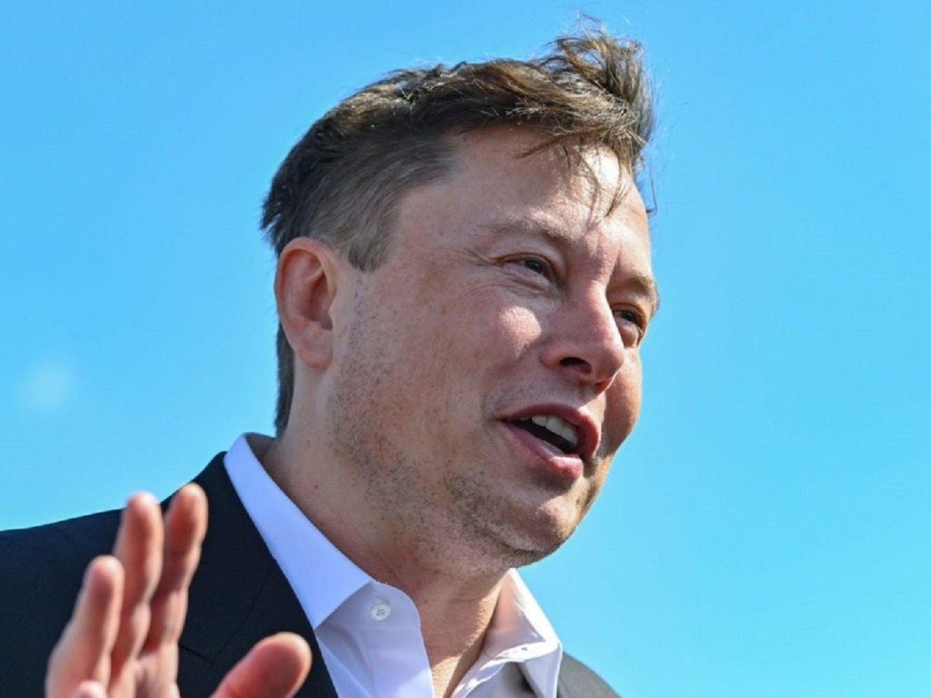 Elon Musk Awaits For Approvals To Roll Out Cheaper Internet Service in India