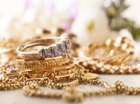 Exclusive: Jewellery Startup Melorra Bags $10 Mn Debt Funding From Ace Investor Kalpraj Dharamshi, Others