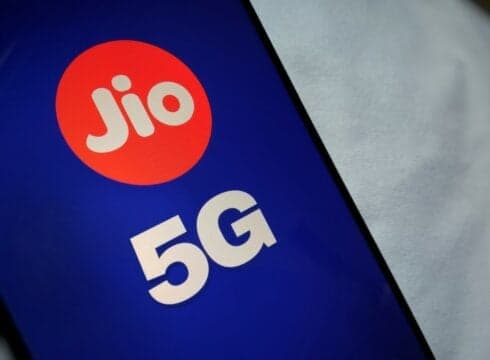 Reliance Jio Eyes $1.5 Bn From Global Lenders To Back 5G Capex