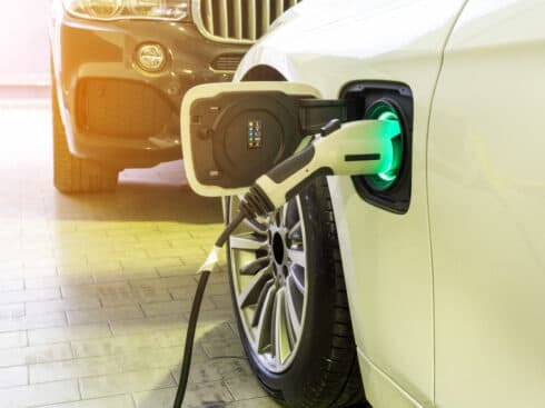 PFC Approves INR 633 Cr Loan For Procuring EVs, BluSmart To Deploy 5,000 Electric Cars