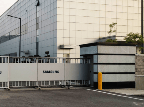 Samsung Gearing Up To Begin Laptop Production At Greater Noida Facility