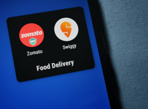 Zomato, Swiggy Mulling To Approach GST Officials Over Tax Notice