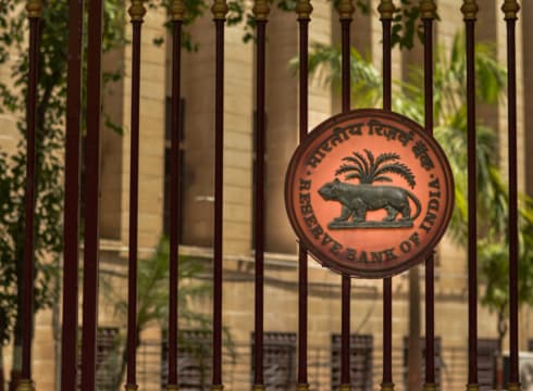 RBI Bars Default Loss Guarantee Agreements In P2P Lending Space