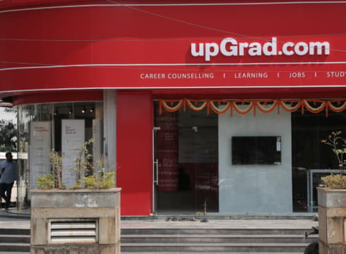 upGrad To Invest INR 100 Cr To Open Offline Counselling & Learning Centres