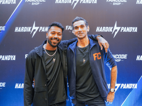 Cricketer Hardik Pandya has inked a deal with FanCode’s online merchandise and licensing arm FanCode Shop to roll out his own personalised sportswear brand.