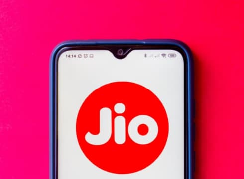 Jio Rolls Out ‘Jio Phone Call AI’ For Recording, Transcribing & Translating Calls