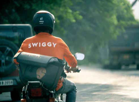 Swiggy Shares Jump 6% after cut in Q2 Loss