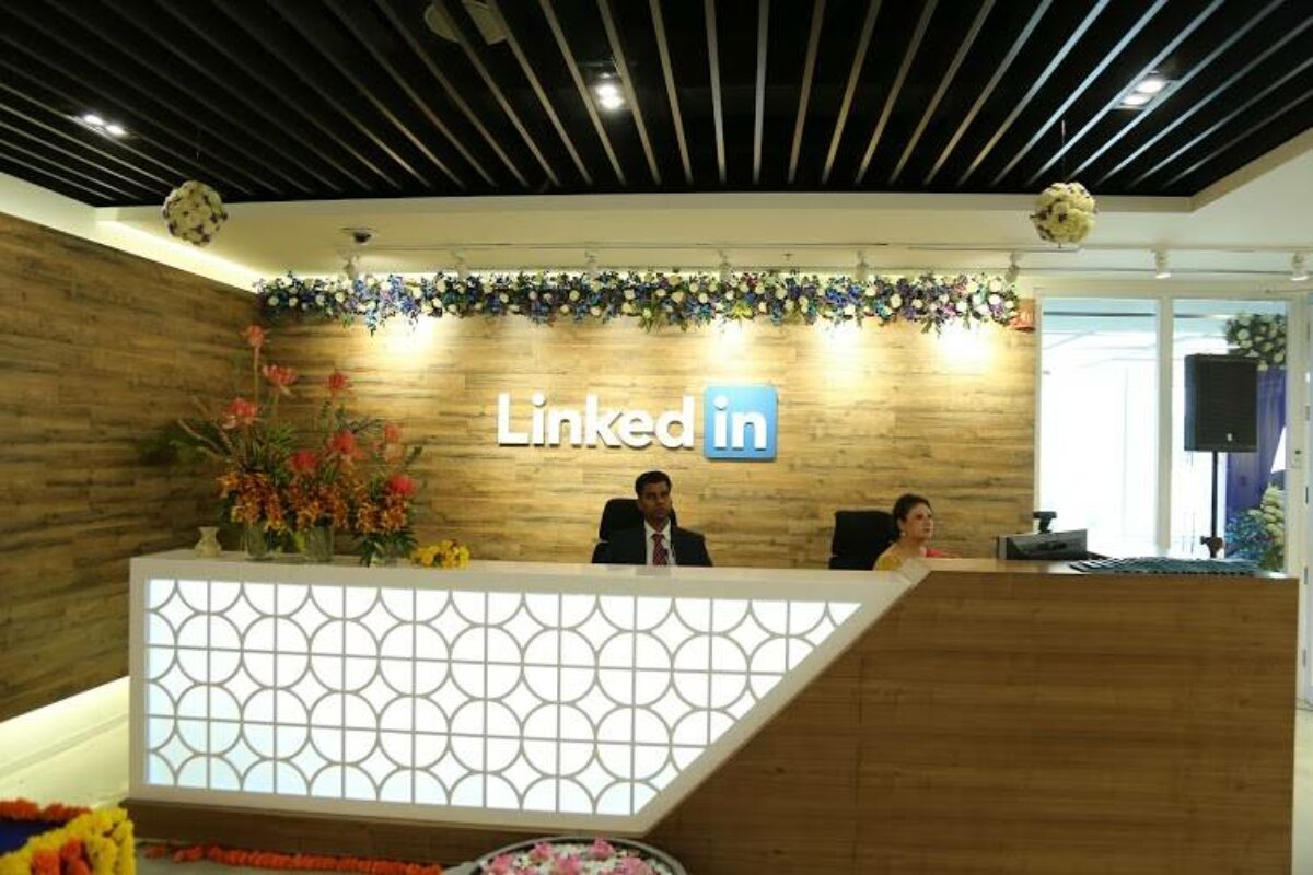 Linkedin Begins Startup Expedition In India Opens Swanky New Office At Bangalore Inc42 Media