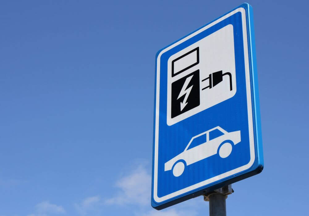 Govt May Press Automakers To Invest In Electric Vehicles By Tightening ’22 CAFE Norms-electric vehicles-ev-fame