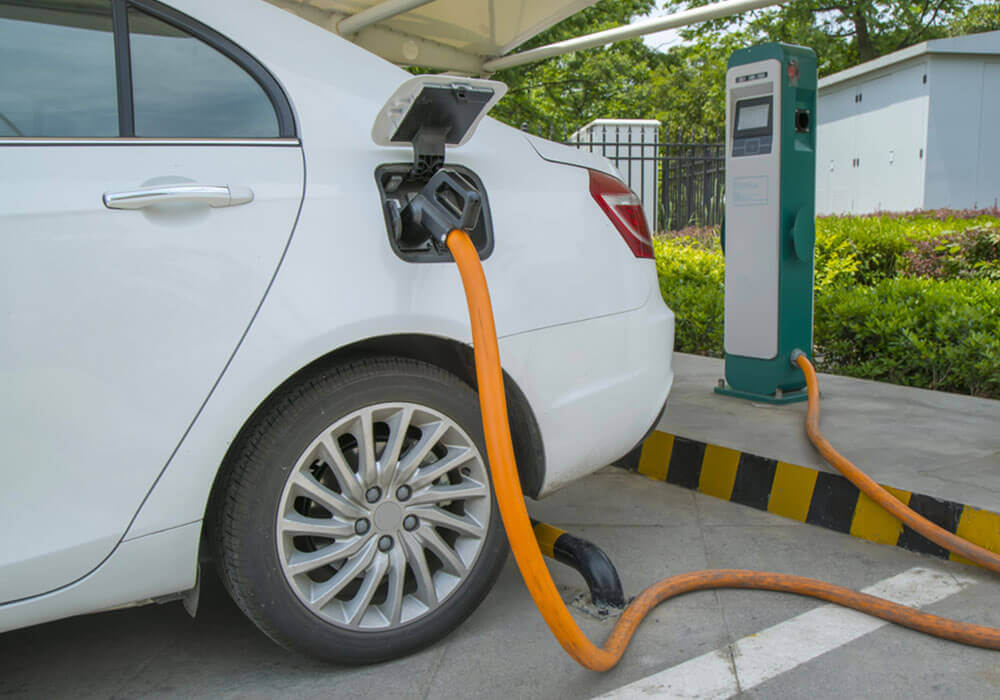 Electric Vehicles This Week: India-Japan Collaborate On EV Development, BYD-Goldstone To Create 10K jobs In India And More