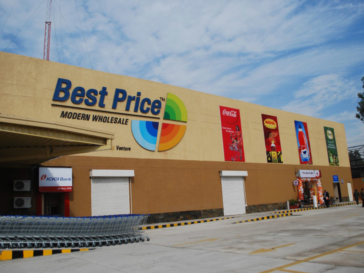 How Retail Giant Walmart Is Modernising Kiranas Through B2B Ecommerce