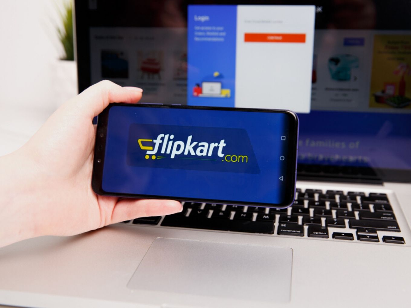 Walmart Magic Works For Flipkart, Losses Down By 63%
