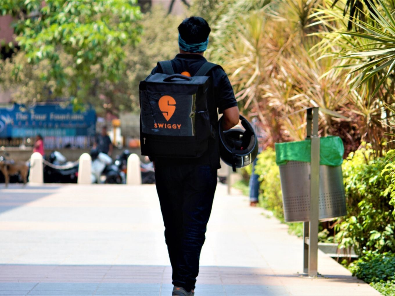 Delivery Executives Accuse Swiggy Of Rigging The System