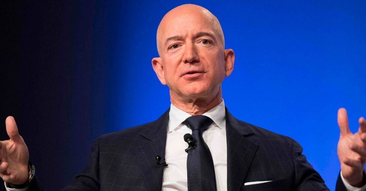 Amid Controversy, Jeff Bezos Chooses To Focus On India Positives