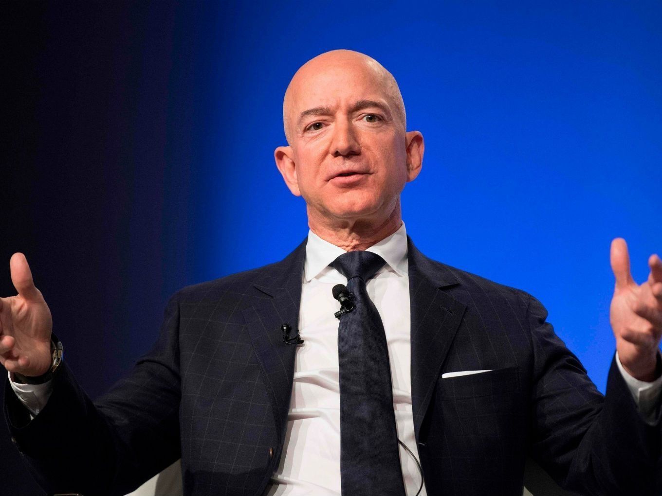Amid Controversy, Jeff Bezos Chooses To Focus On Positives From India Visit