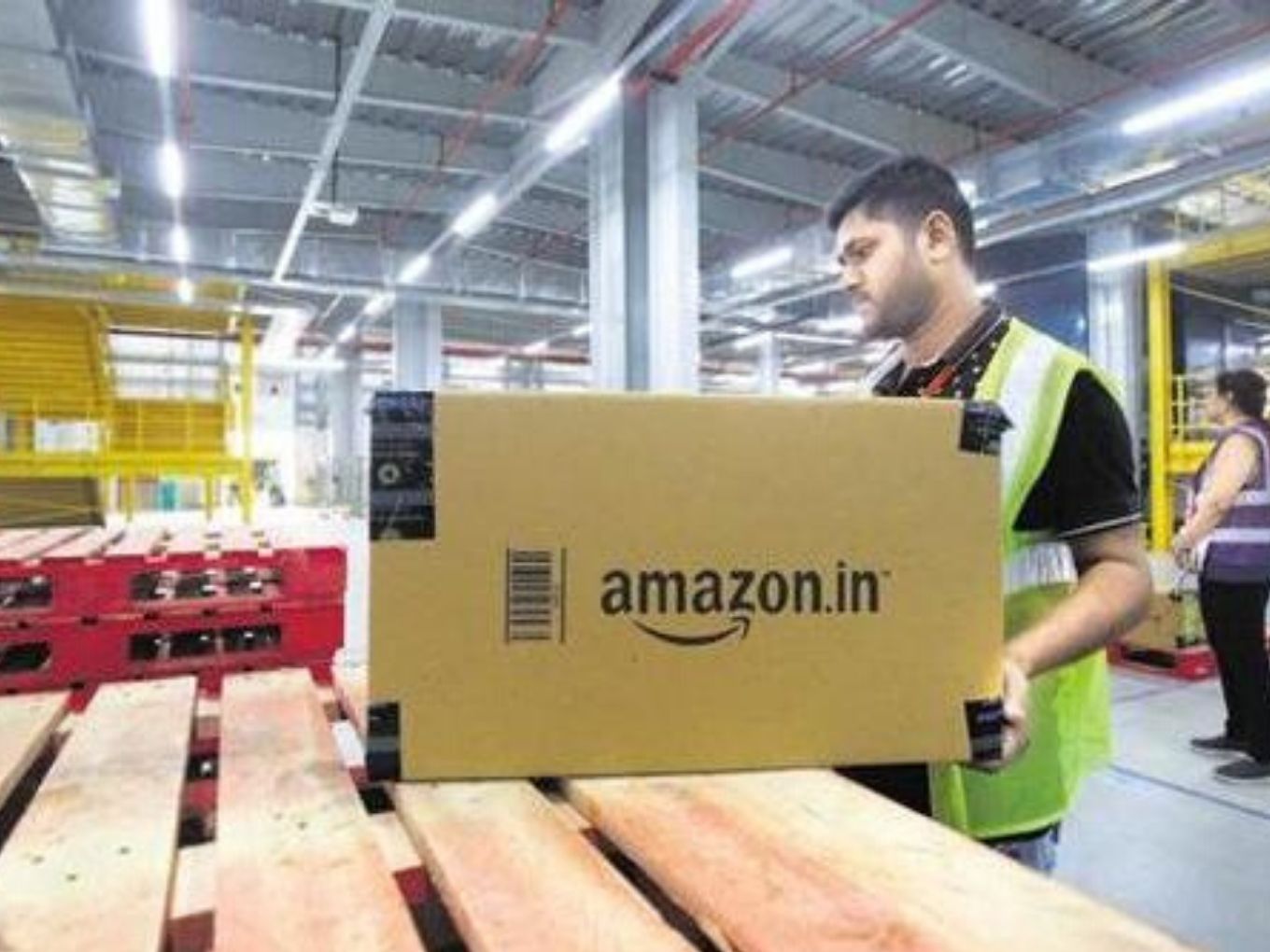 Amazon’s ‘Digital Haats’ To Bring More Sellers, Retailers Online