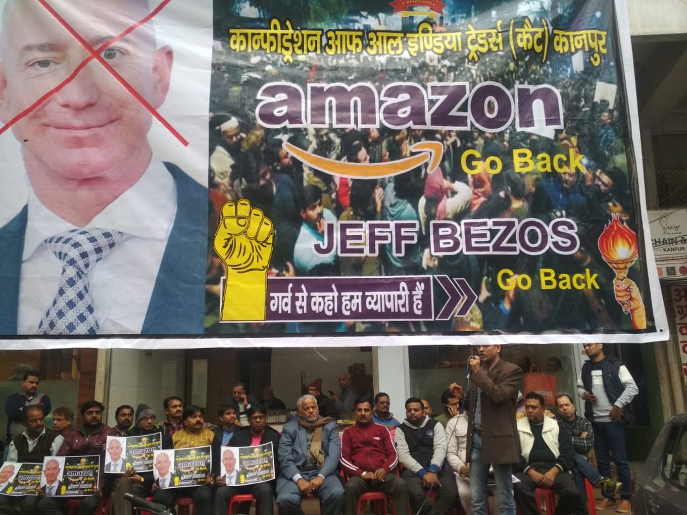 CCI Chief Backs Traders In Tussle With Amazon, Flipkart, As Jeff Bezos Visits India