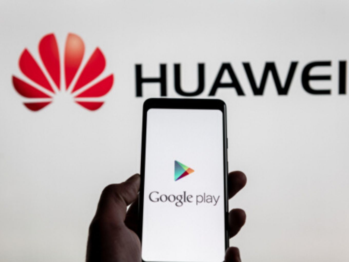Google Wants To Remain Inside Huawei Mobile Devices