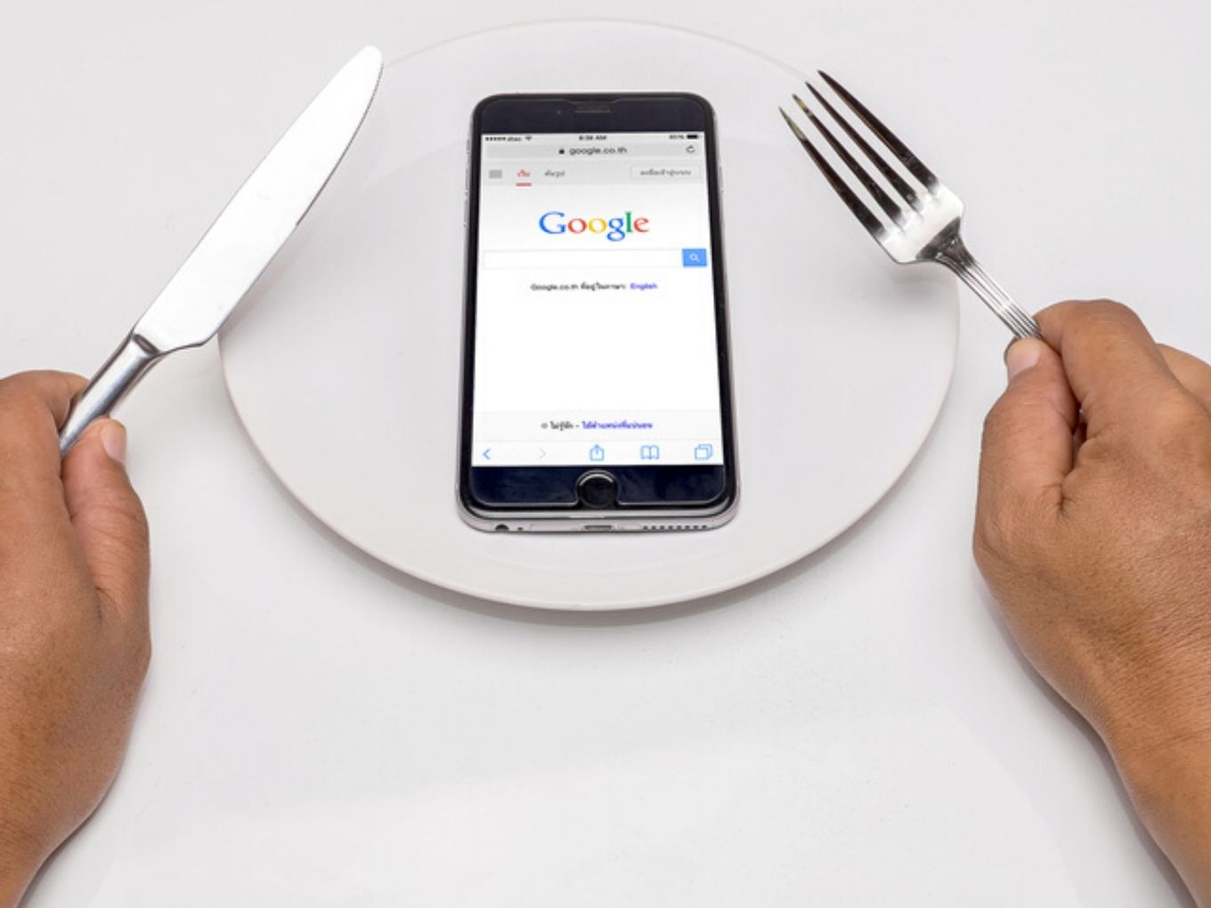 Google Tests Waters, May Enter Food Delivery Services In India