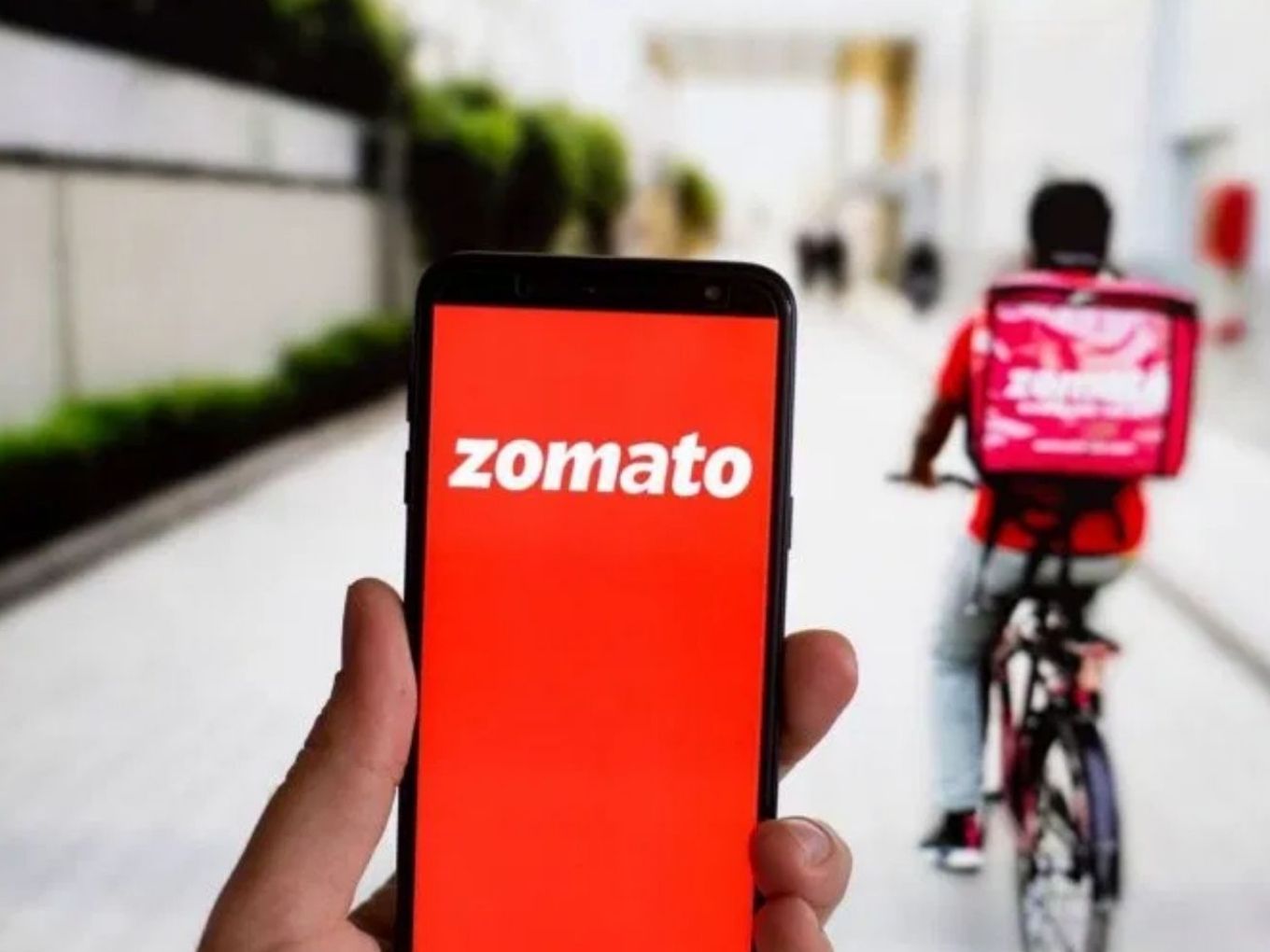 Zomato Not To Charge Commission On Takeaway Service