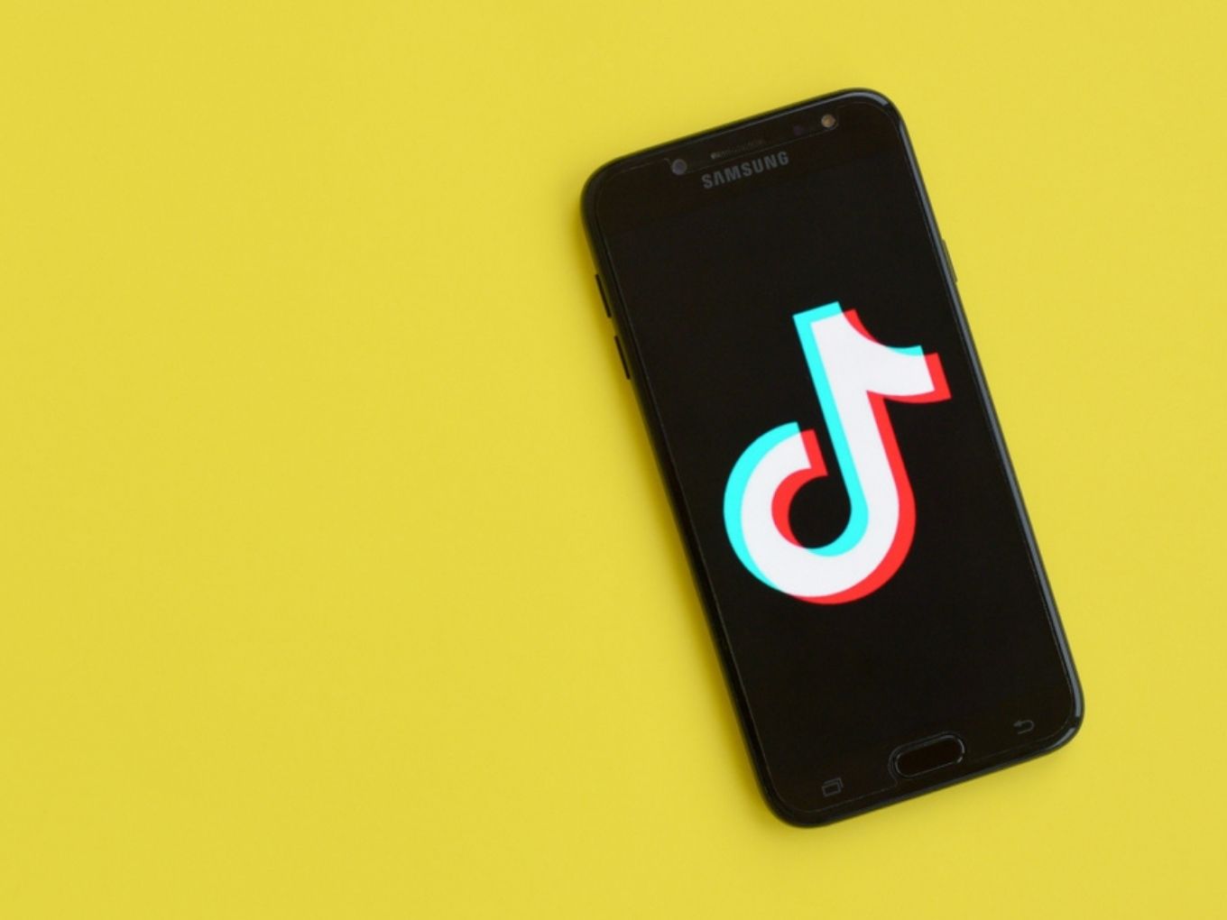 ShareChat Makes The Most Of Chinese App Ban, But TikTok Continues To Lead Indian Market