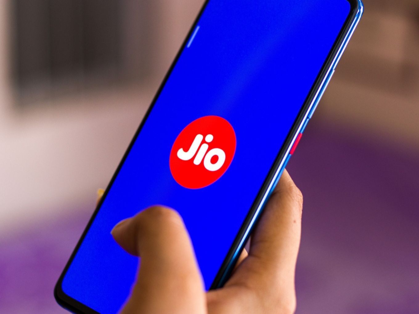 Reliance Jio Teams Up With Samsung For IoT Services To Back 5G Launch