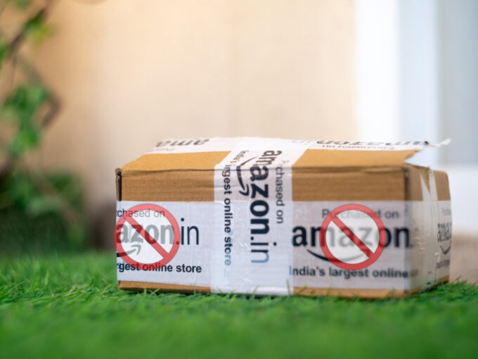 CAIT Urges Banning Amazon In India After CCI’s Suspension of Its 2019 Deal