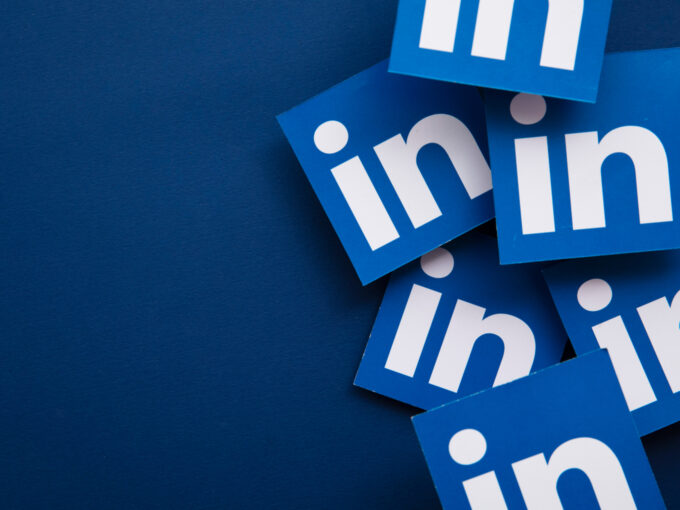 LinkedIn Rolls Out Hindi Support; To Add Banking & Govt Jobs Targeted At 600 Mn Indians