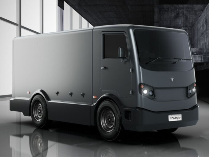 Electric commercial vehicle startup EVage has raised $28 Mn in seed funding from RedBlue Capital. Founded in 2019 by Inderveer Singh and Pulkit Srivastava, EVage aims to supply all-electric commercial vehicles to the delivery fleets of Indian logistics companies. It will use the freshly-infused capital to complete its ‘production-ready’ factory outside Delhi in FY2022-23 and scale up production.