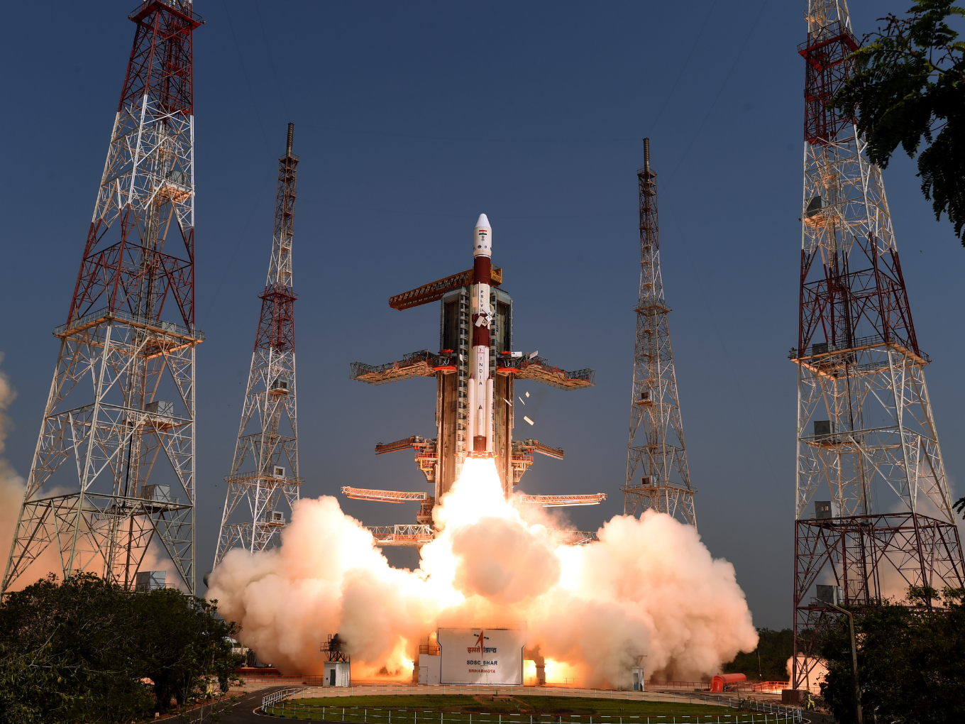 UK Govt-Backed OneWeb Inks Deal With ISRO To Launch Satellites