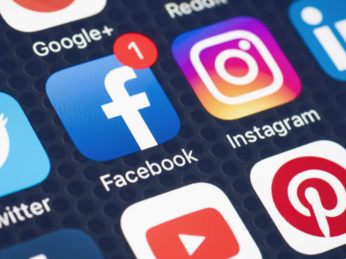 Govt Mulling Fresh Law To Address Safe Harbour For Social Media Platforms; Twitter, Facebook May Face Tighter Legal Norms