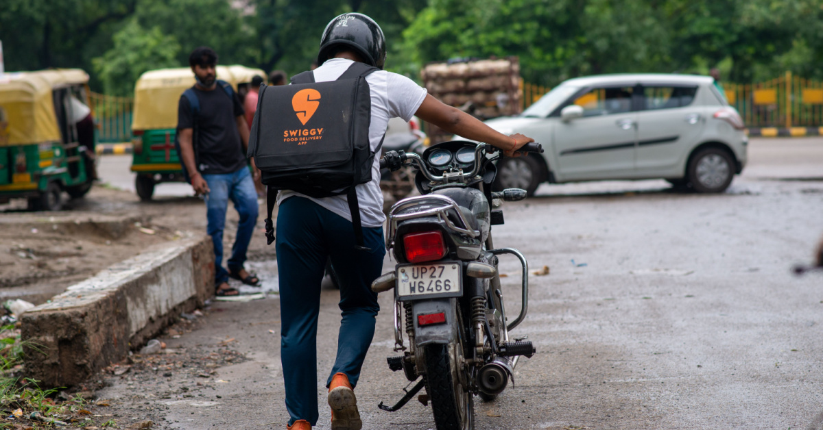 Now, IRCTC Joins Hands With Swiggy For Pre-Ordered Meal Deliveries