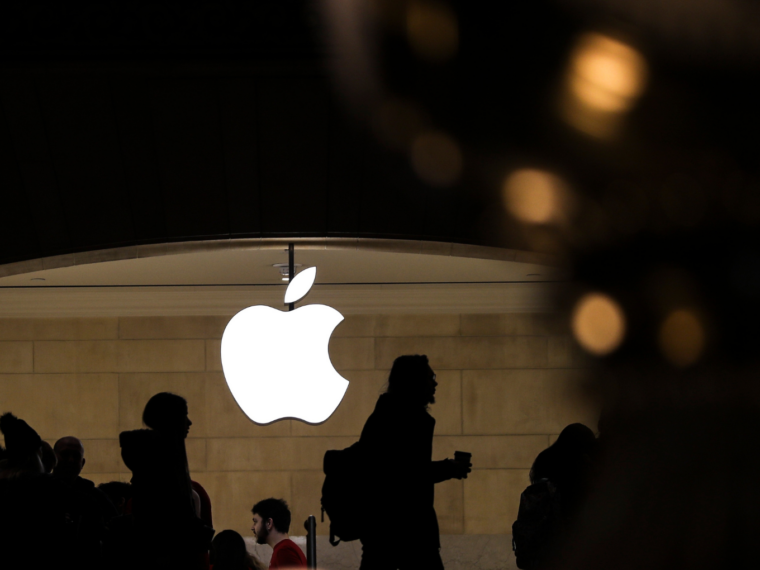 Govt Nod For Apple’s 14 Chinese Suppliers To Set Up Base In India