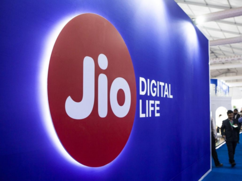 Reliance Jio Q4 FY23 Profit Grows 15.6% To INR 4,984 Cr, ARPU Rises To INR 178.8