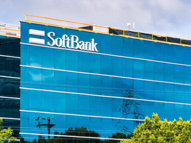 SoftBank In Talks With Indian Startups, May Invest Up To $100 Mn In Each