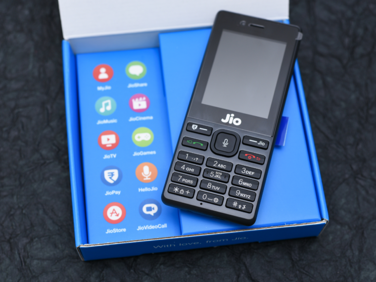 Reliance Jio Ups The Ante, Unveils Jio Bharat 4G Feature Phone At INR 999