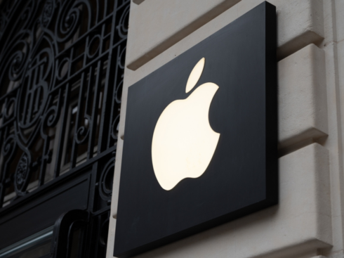 Apple In Talks With Murugappa Group, Titan For iPhone In India